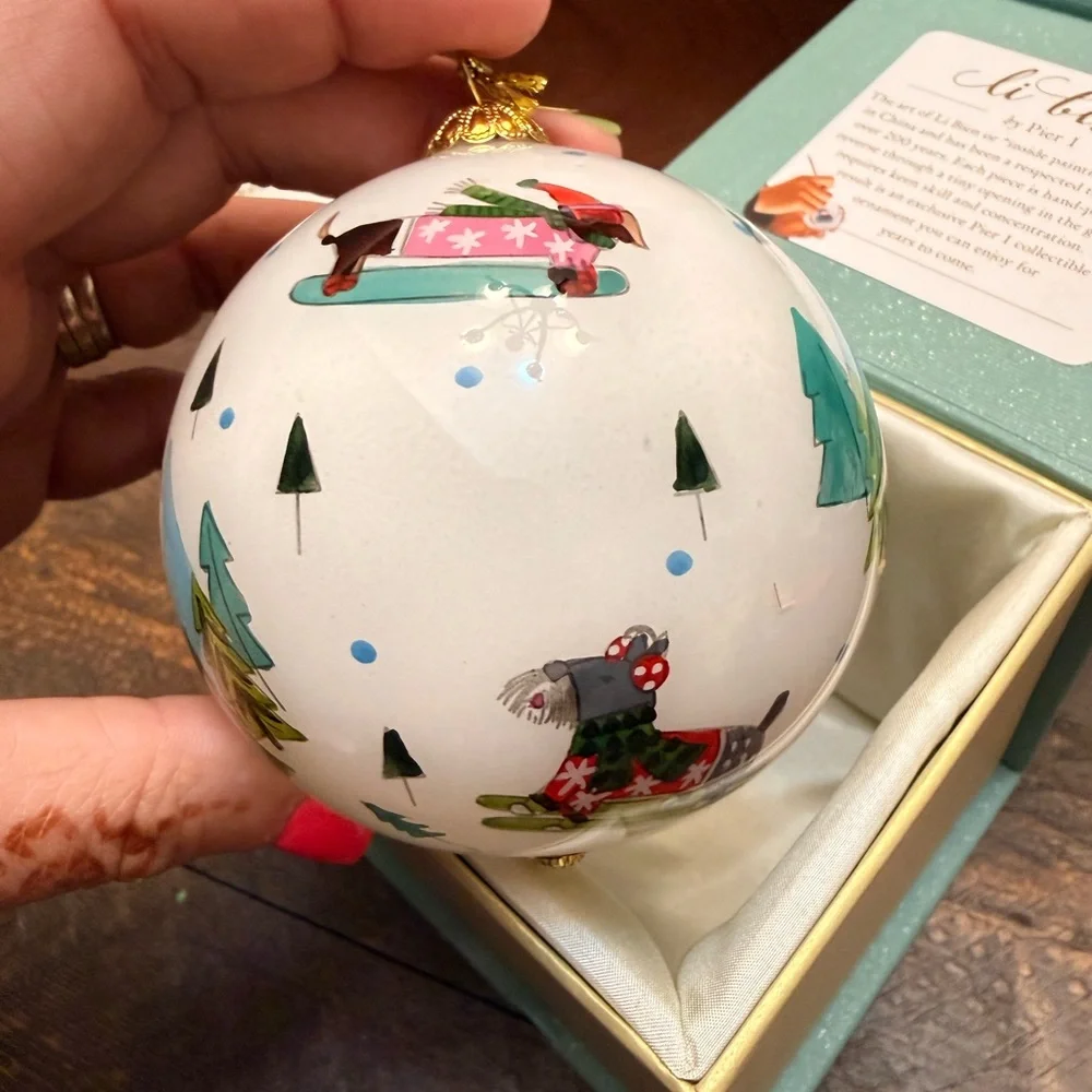Pier 1 Li Bien Dogs Collectible Christmas Ornament 2019 with case box ski snow